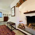 Fantasti-casa Al Semesterbostad